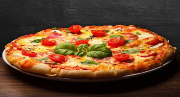 Hjemmelavet pizza er en lækker og nem ret, hvor du selv kan vælge dine favorit ingredienser.